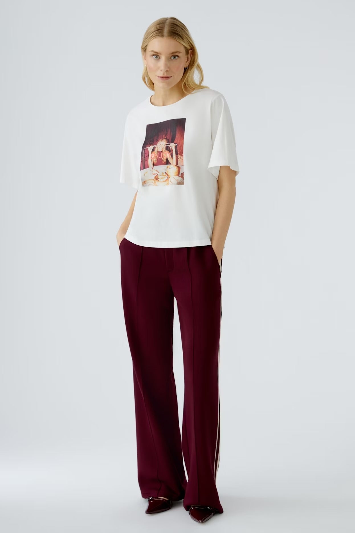 OUI DIGITAL PRINT T-SHIRT