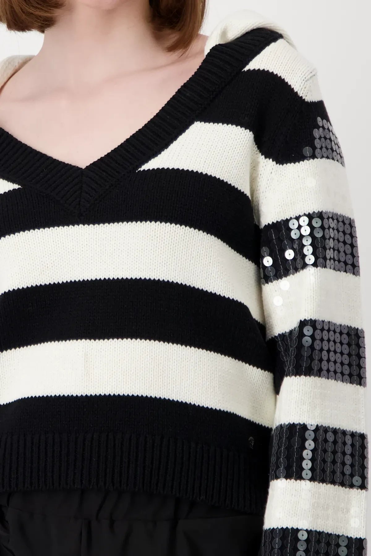 MONARI KNITTED SWEATER WITH STRIPES