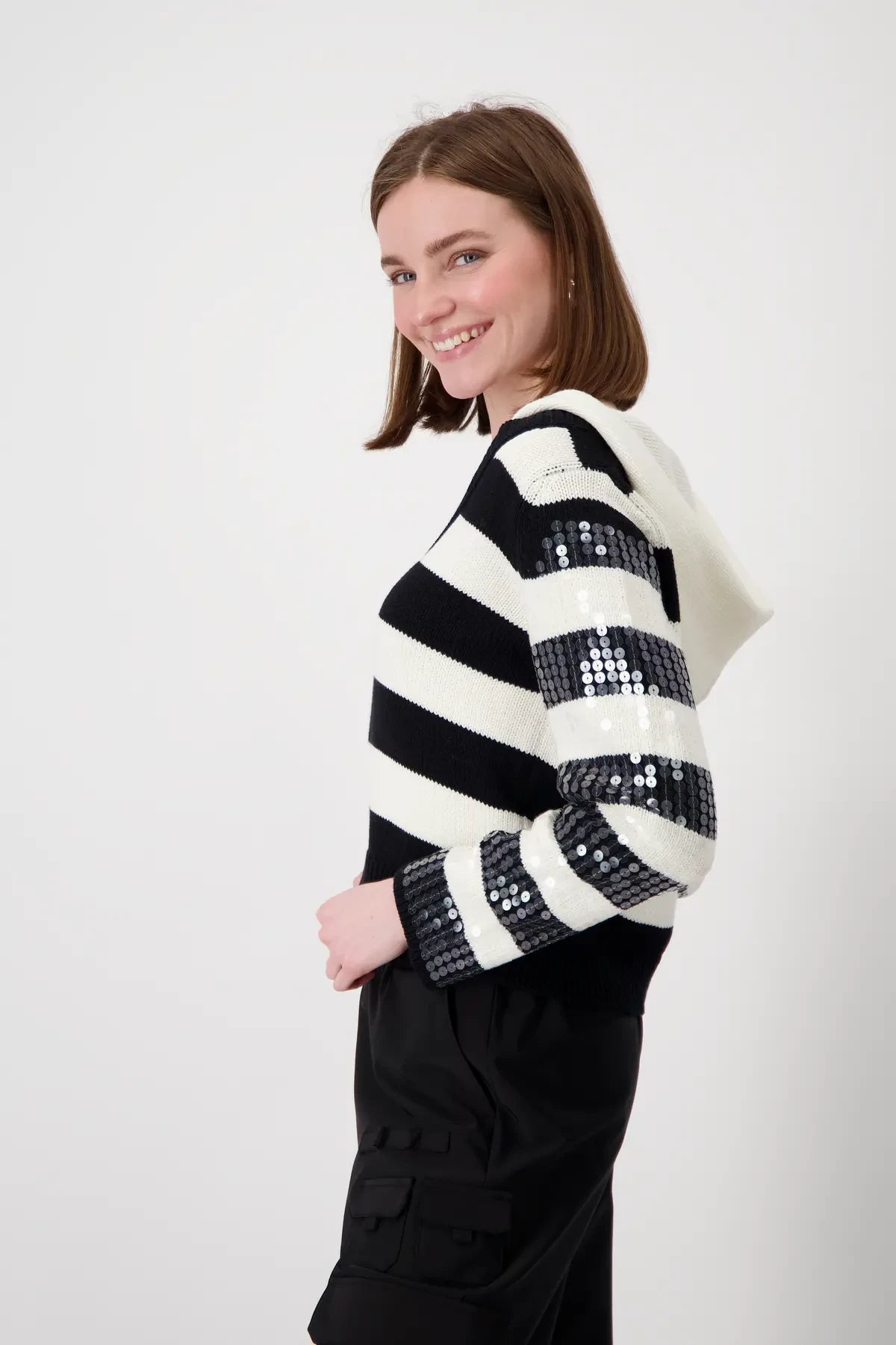 MONARI KNITTED SWEATER WITH STRIPES