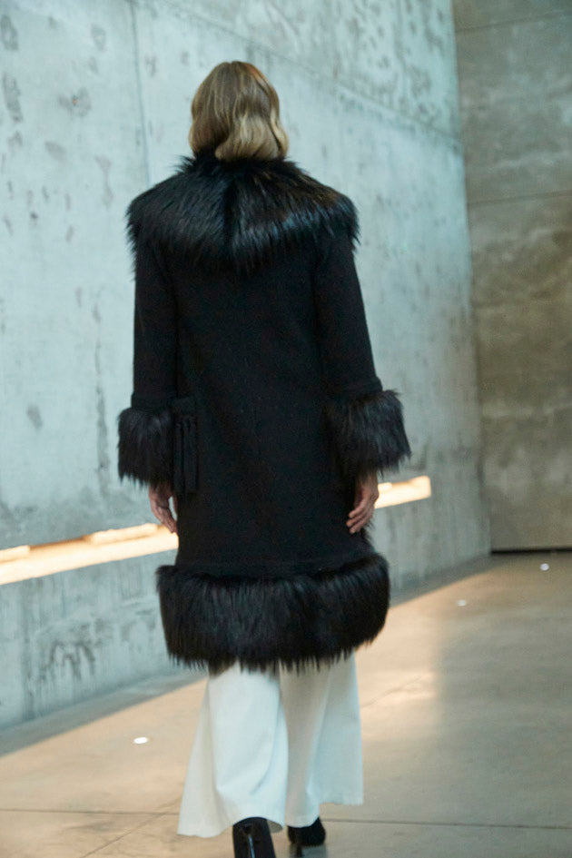 THE EXTREME COLLECTION LONG BLACK ALPACA LORENZA COAT