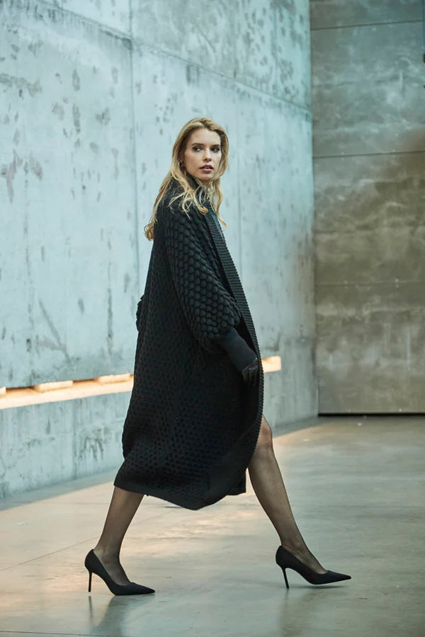 THE EXTREME COLLECTION ETIENNE BLACK ALPACA LONG JACKET