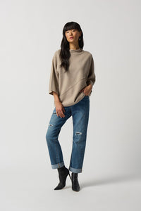 BOXY BELL SLEEVED TOP