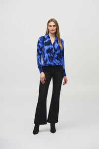 SILKY KNIT ABSTRACT PRINT WRAP TOP 244075