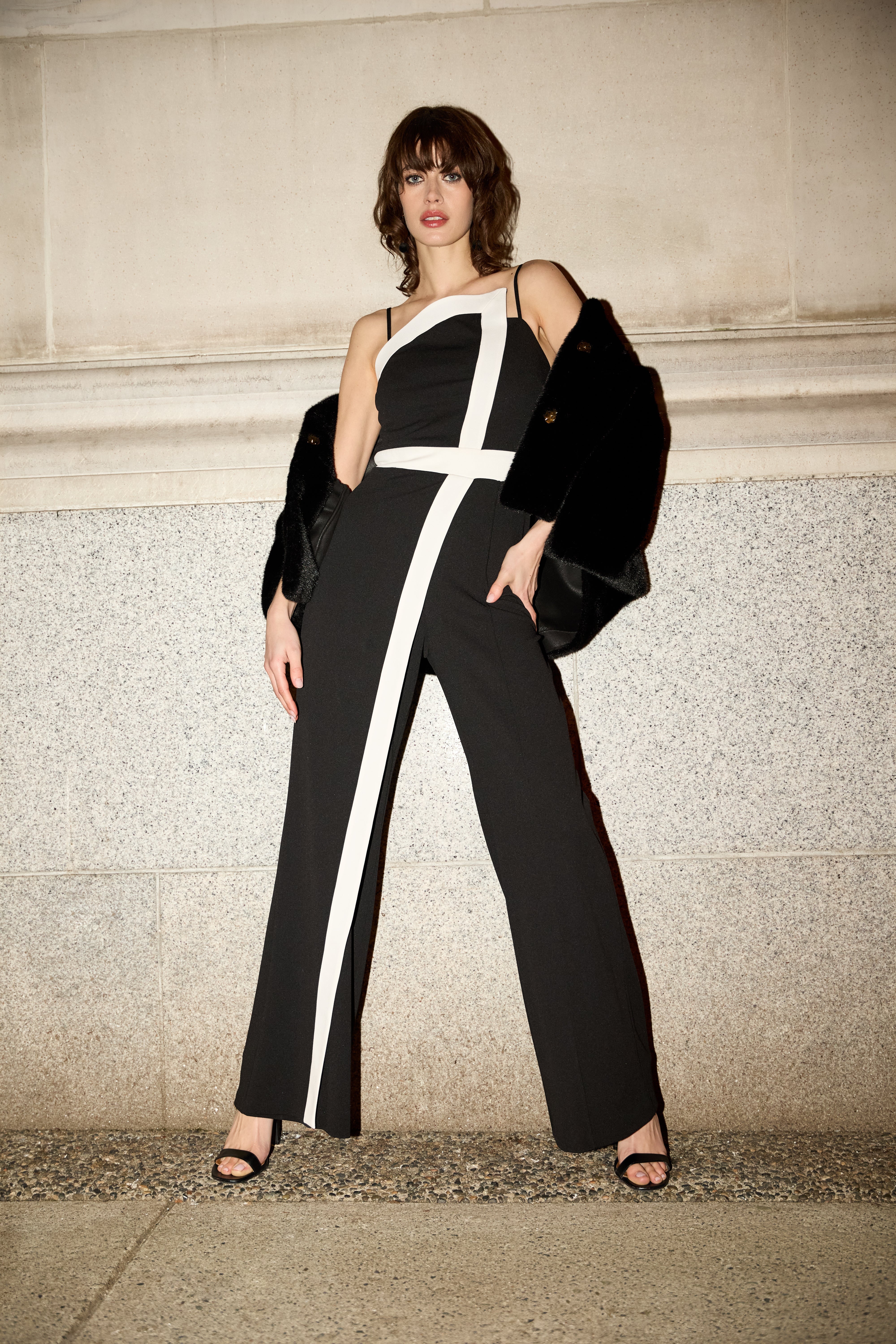 BLACK AND WHITE STRAPLESS JUMPSUIT 259104