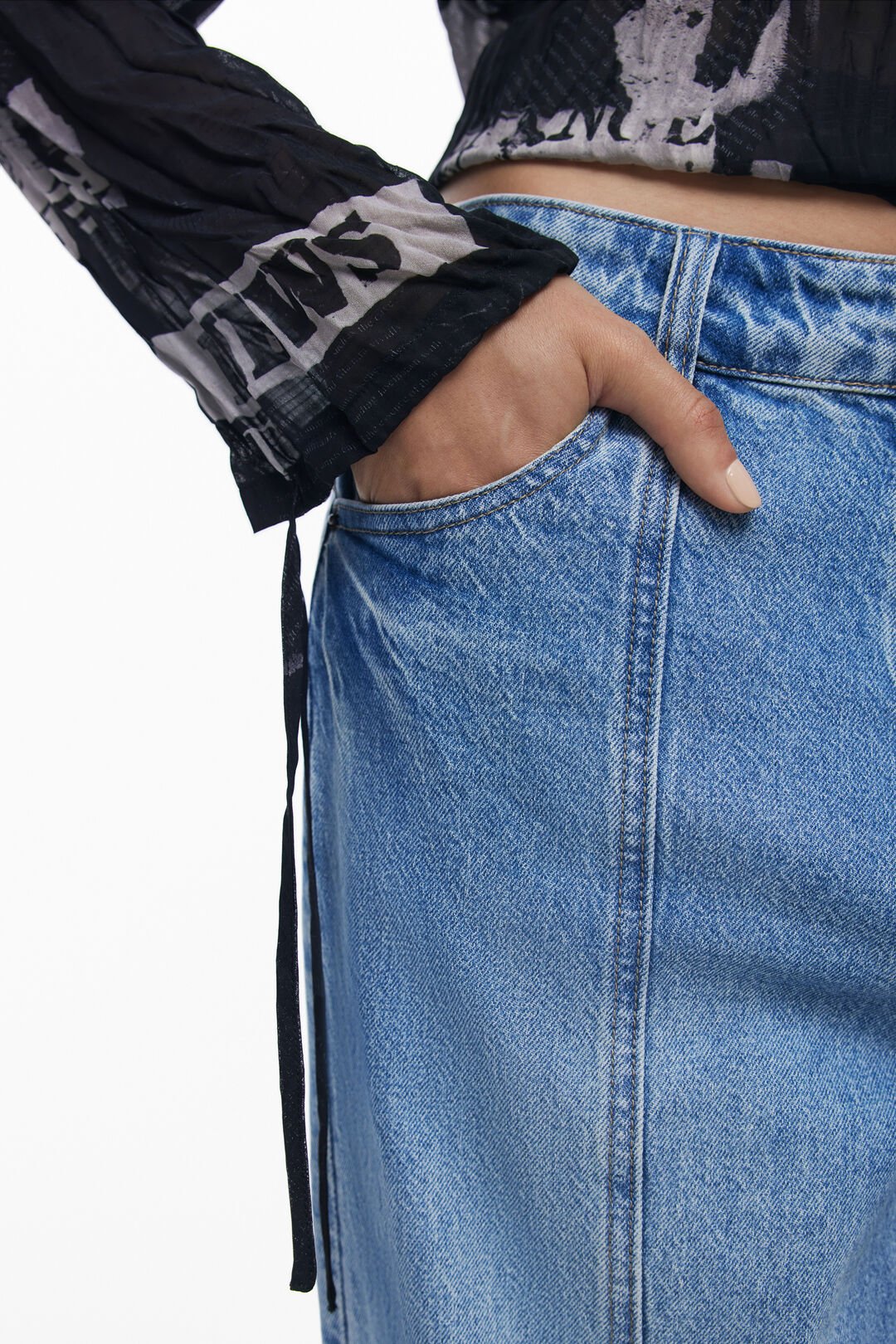 DESIGUAL NEWSPAPER BLOUSE