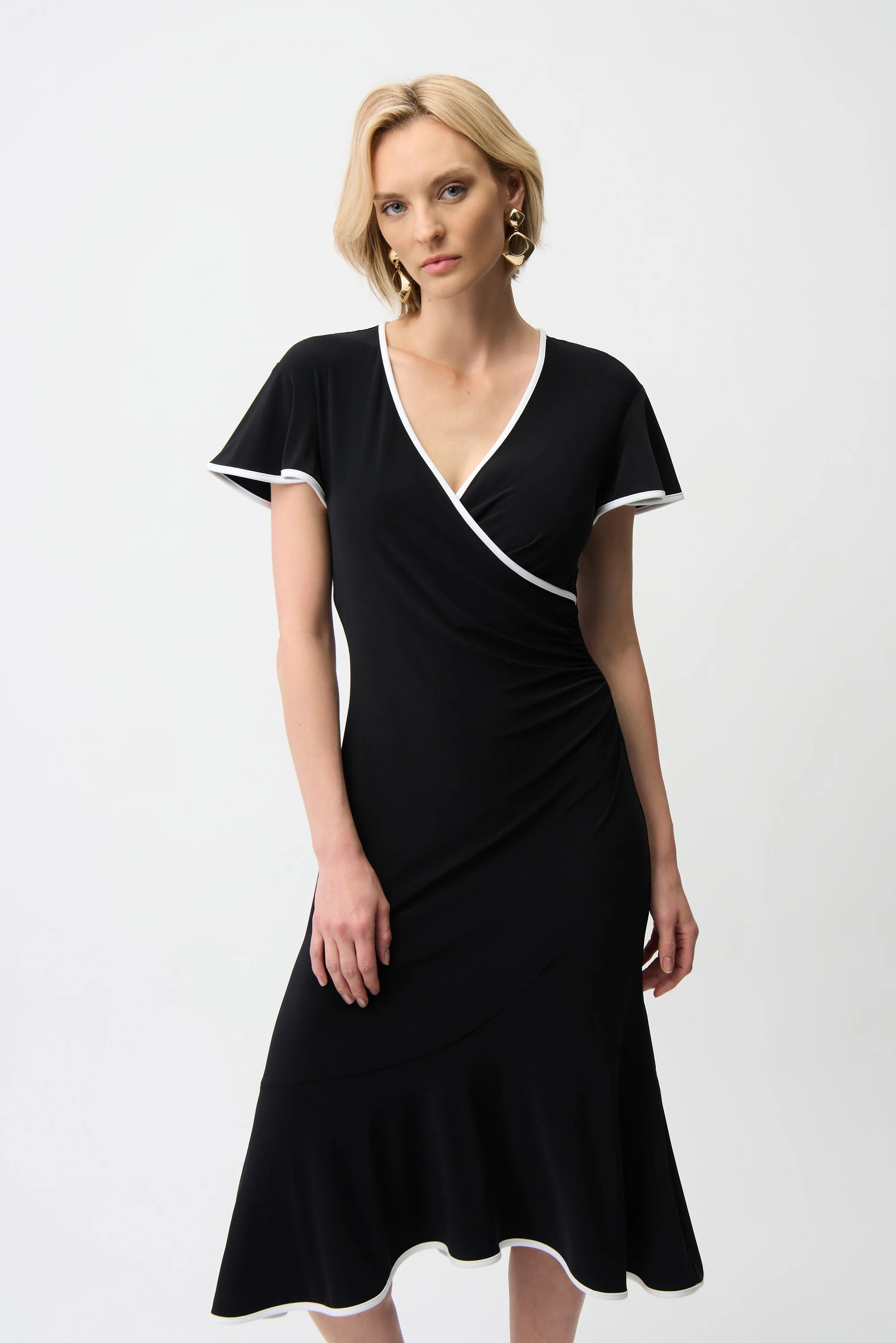 SILKY KNIT WRAP DRESS WITH CONTRAST TRIM 261013