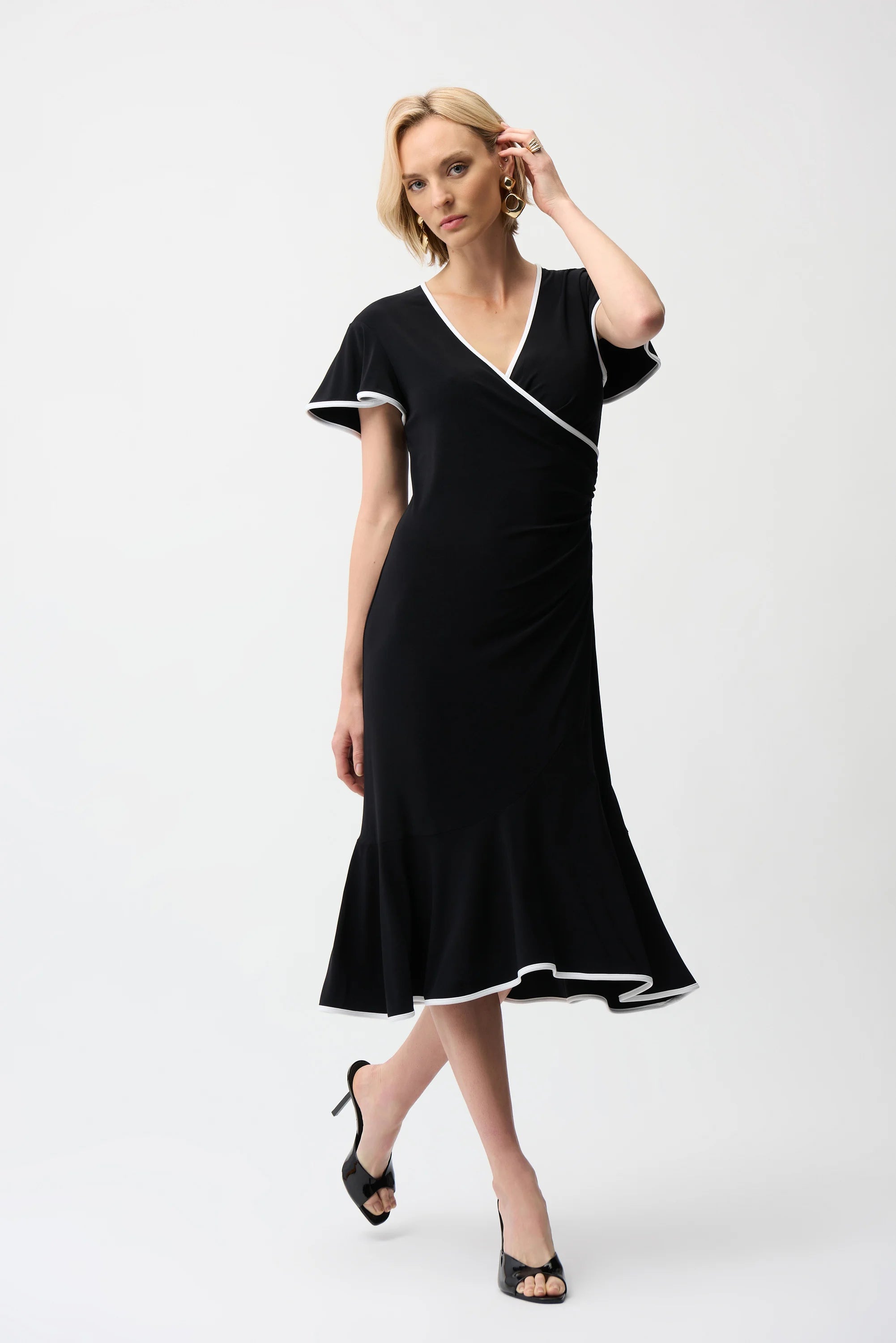 SILKY KNIT WRAP DRESS WITH CONTRAST TRIM 261013