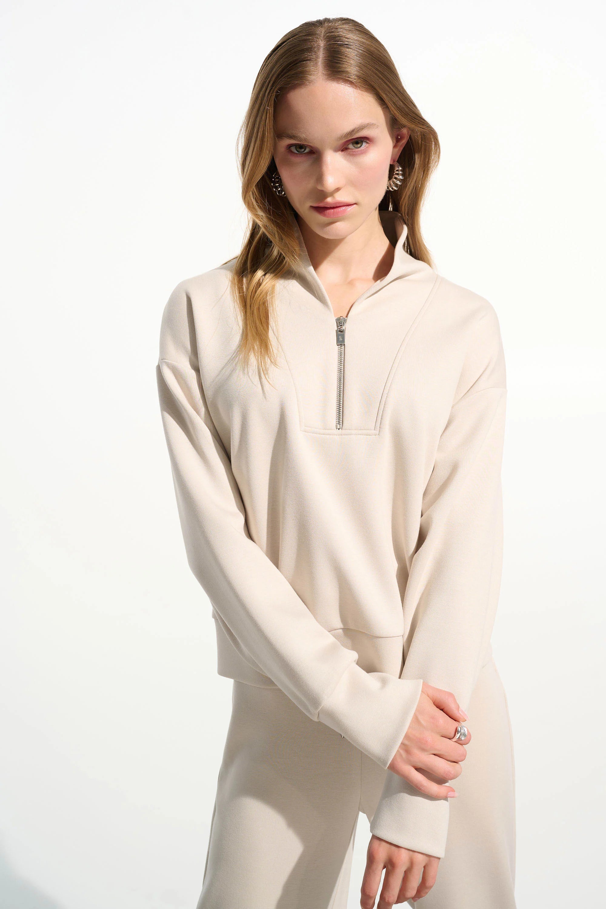 SUBA JERSEY BOXY SWEATSHIRT WITH HIGH COLLAR AND FRONT ZIPPER 261610