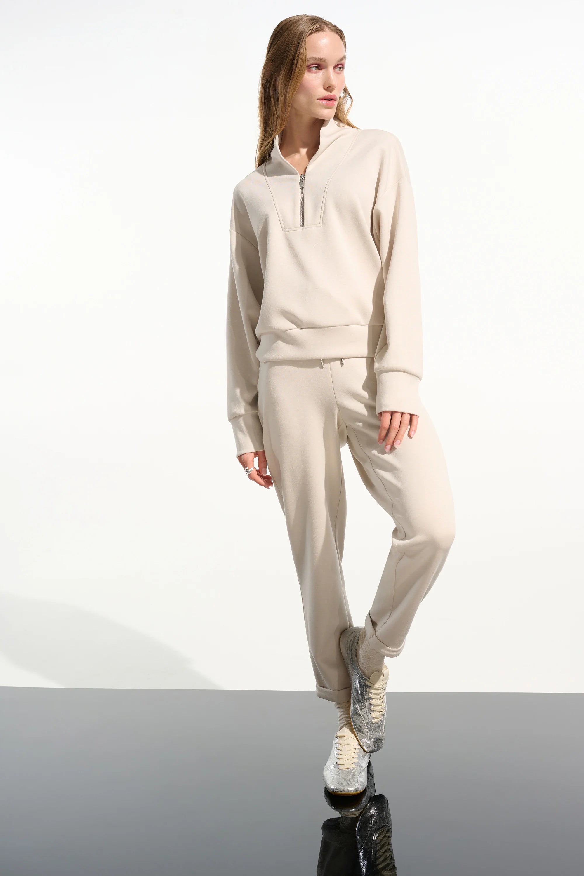 SUBA JERSEY BOXY SWEATSHIRT WITH HIGH COLLAR AND FRONT ZIPPER 261610