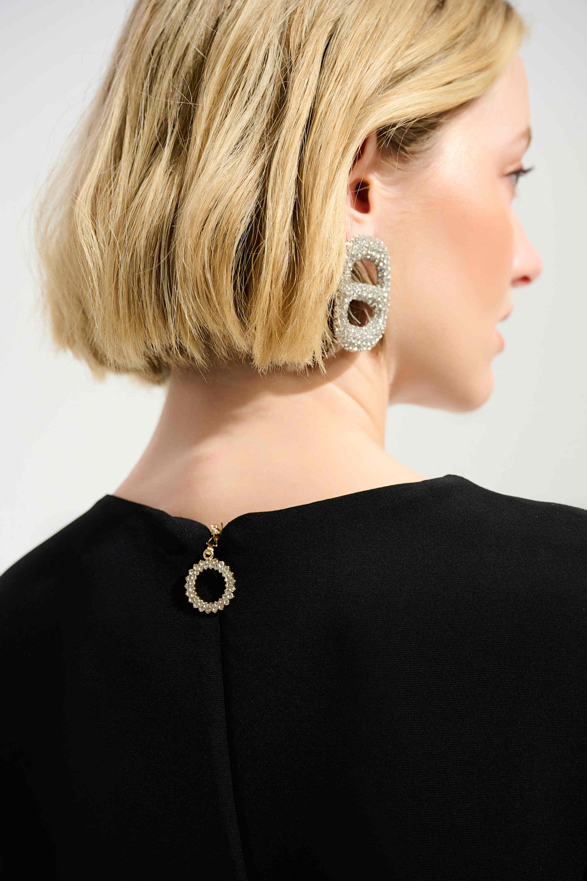 SIGNATURE | SILKY KNIT WHIDE LEG JUMPSUIT WITH CHIFFON SLEEVE 261761