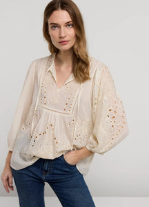 ENGLISH EMBROIDERY TOP