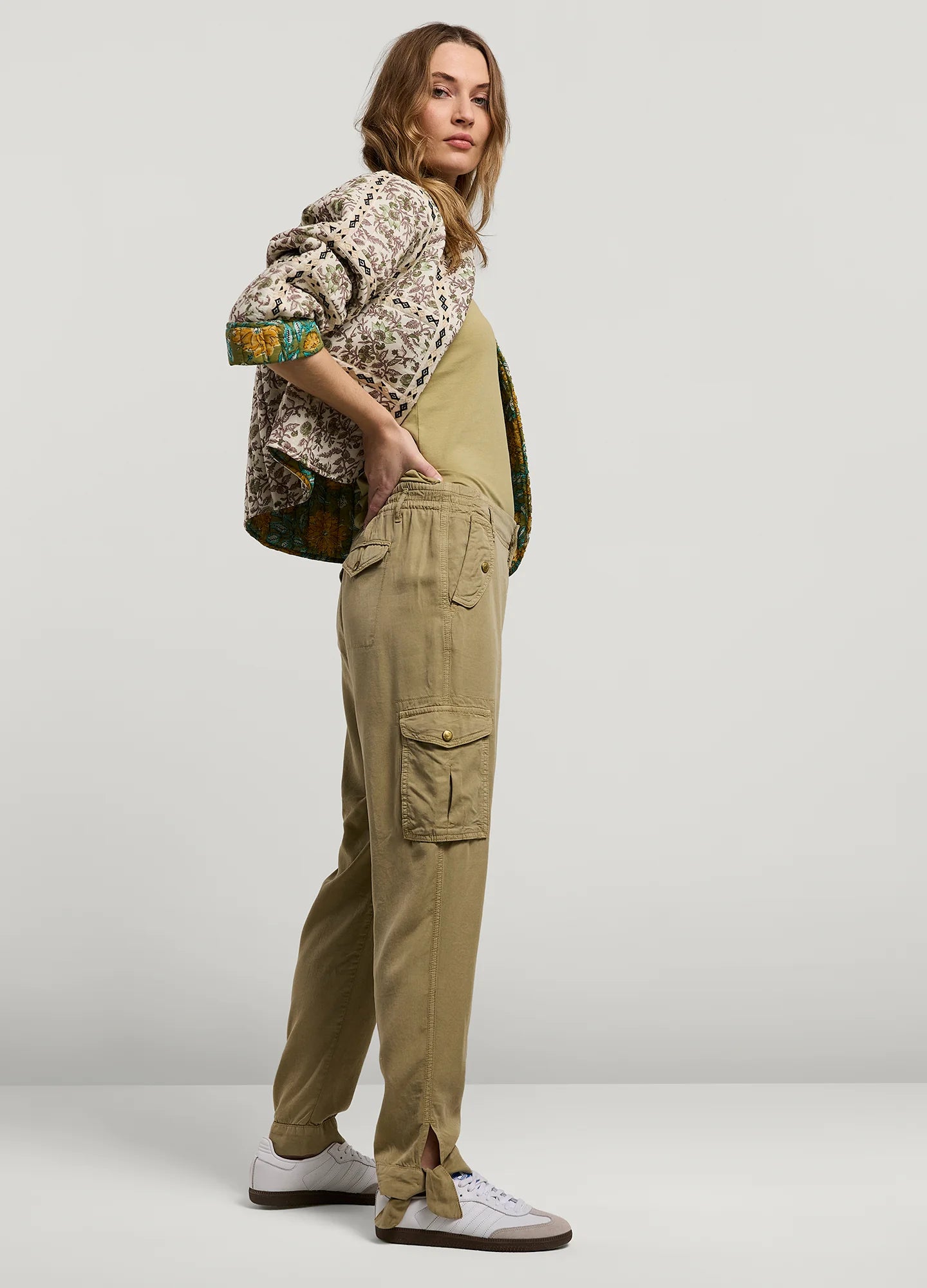 CARGO TROUSER WITH BOW- SUMMUM