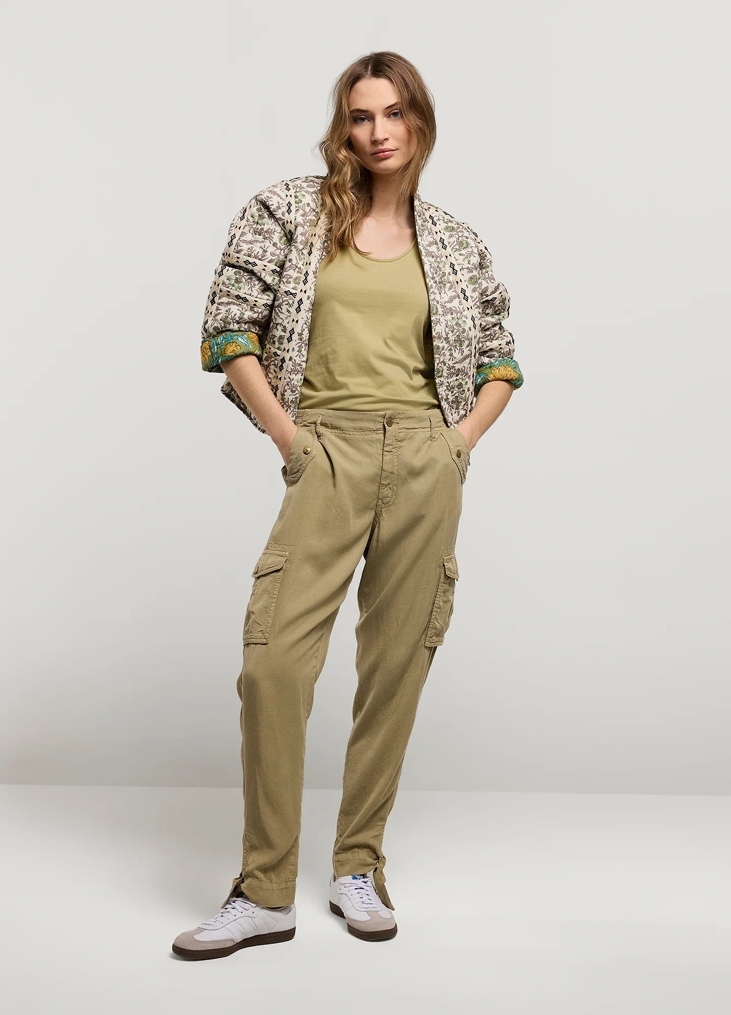 CARGO TROUSER WITH BOW- SUMMUM