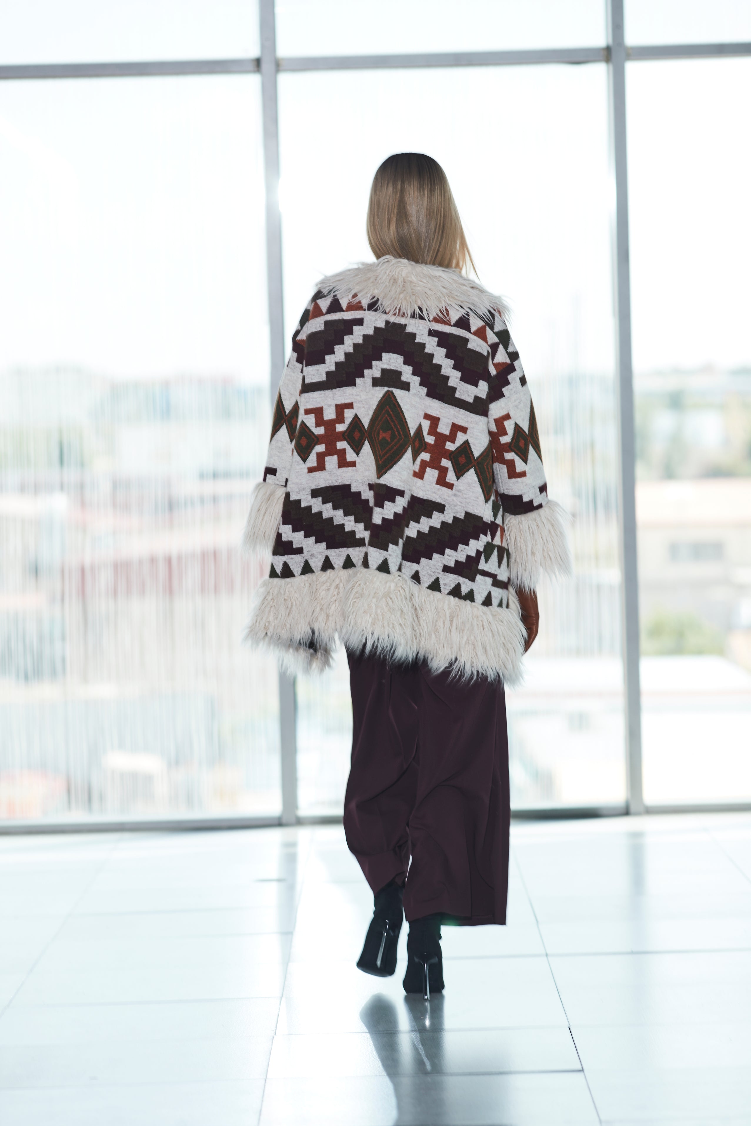 THE EXTREME COLLECTION RENEE COAT