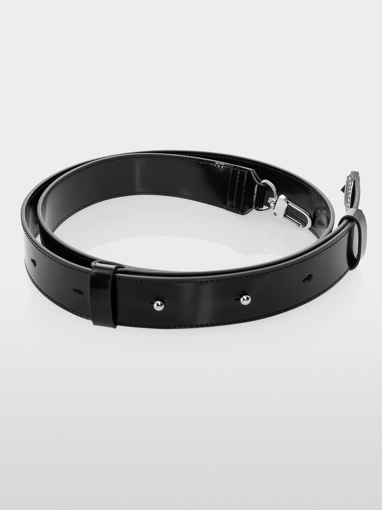 MARC CAIN ELEGANT HANDBAG WITH LOGO BUCKLE