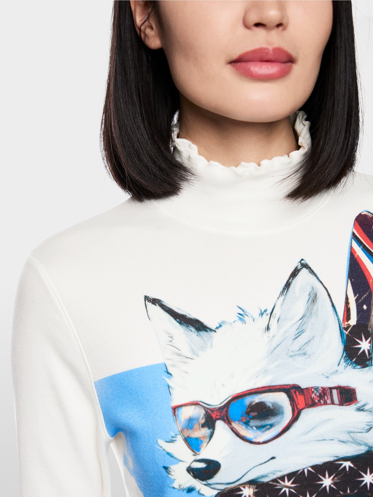 MARC CAIN POLAR BEAR LONG SLEEVED TURTLENECK ZS 48.43 J77