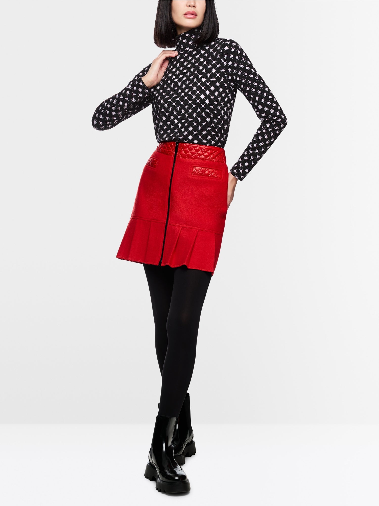 MARC CAIN LONG SLEEVED SHIRT WITH SNOW STAR PRINT ZS 48.52 J69