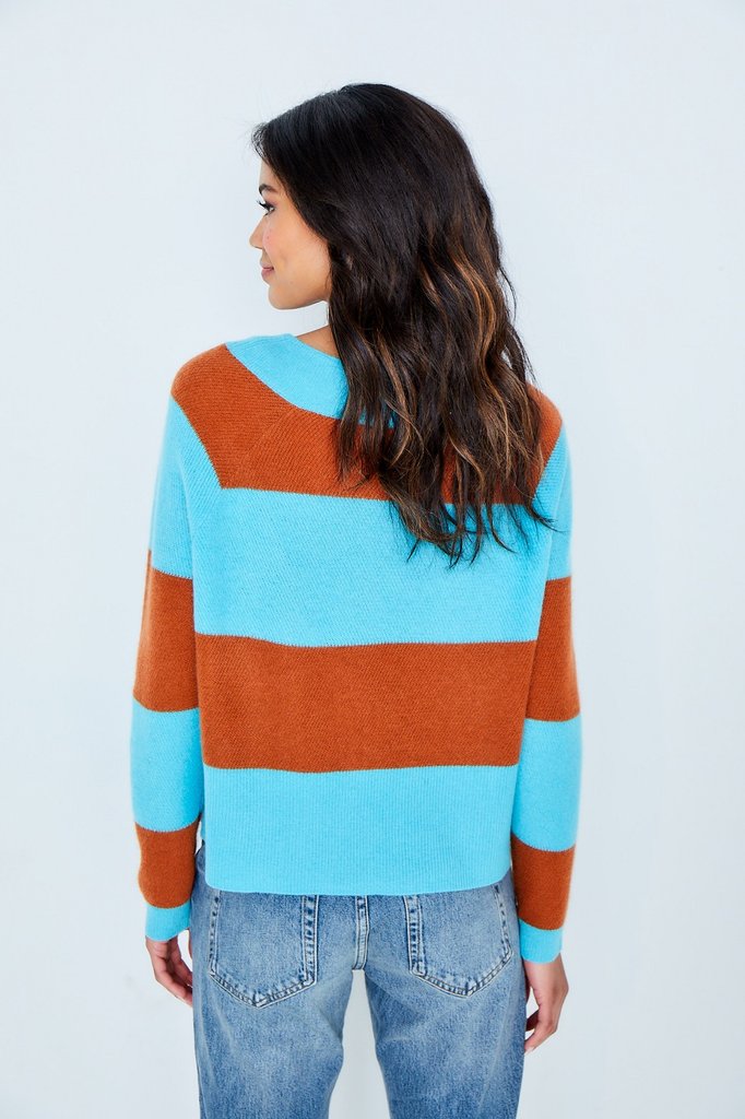LISA TODD THE STANDOUT CASHMERE SWEATER