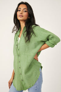 FREE PEOPLE SUMMER DAYDREAM TOP IN COOL MOSS