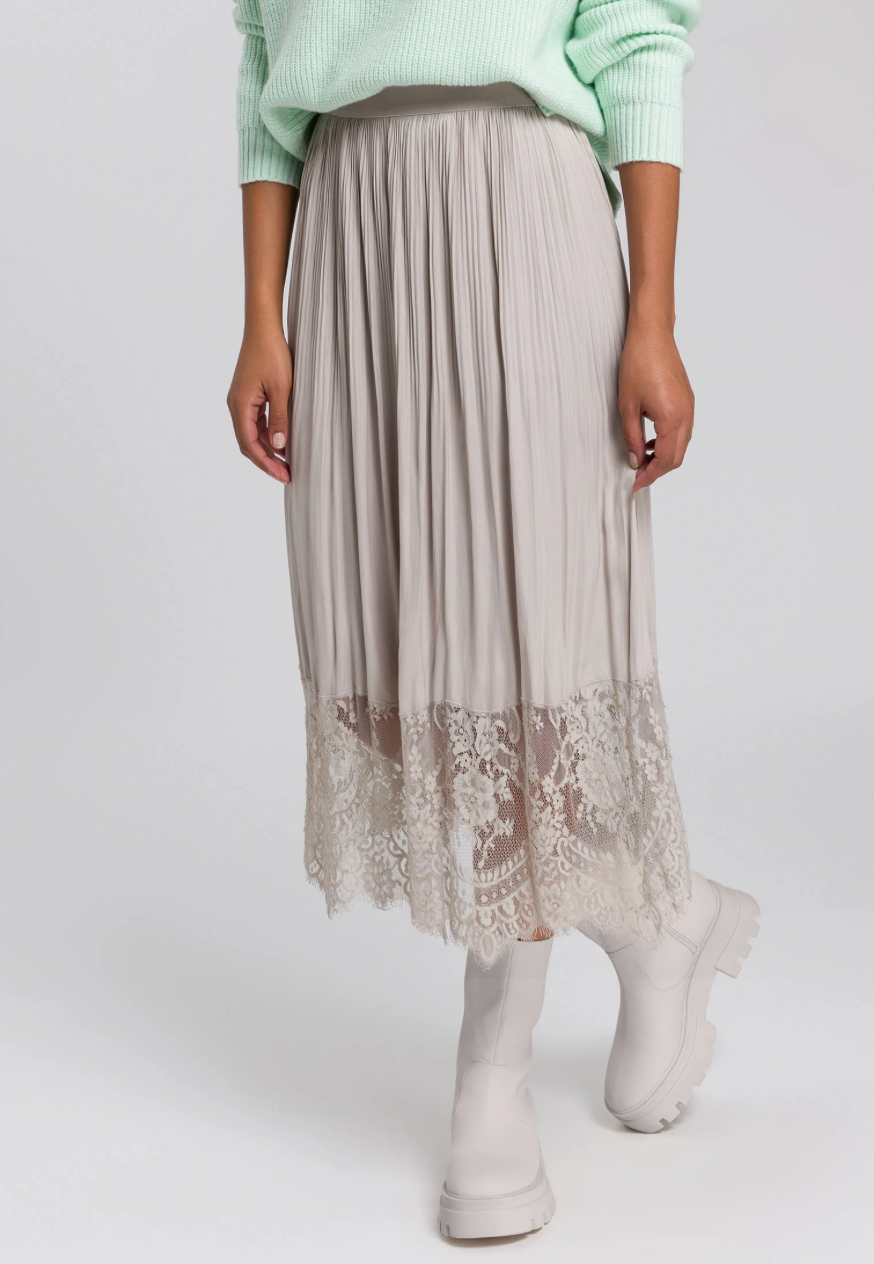 MARC AUREL PLEATED SKIRT WITH HIGH QUALITY LACE HEMLINE