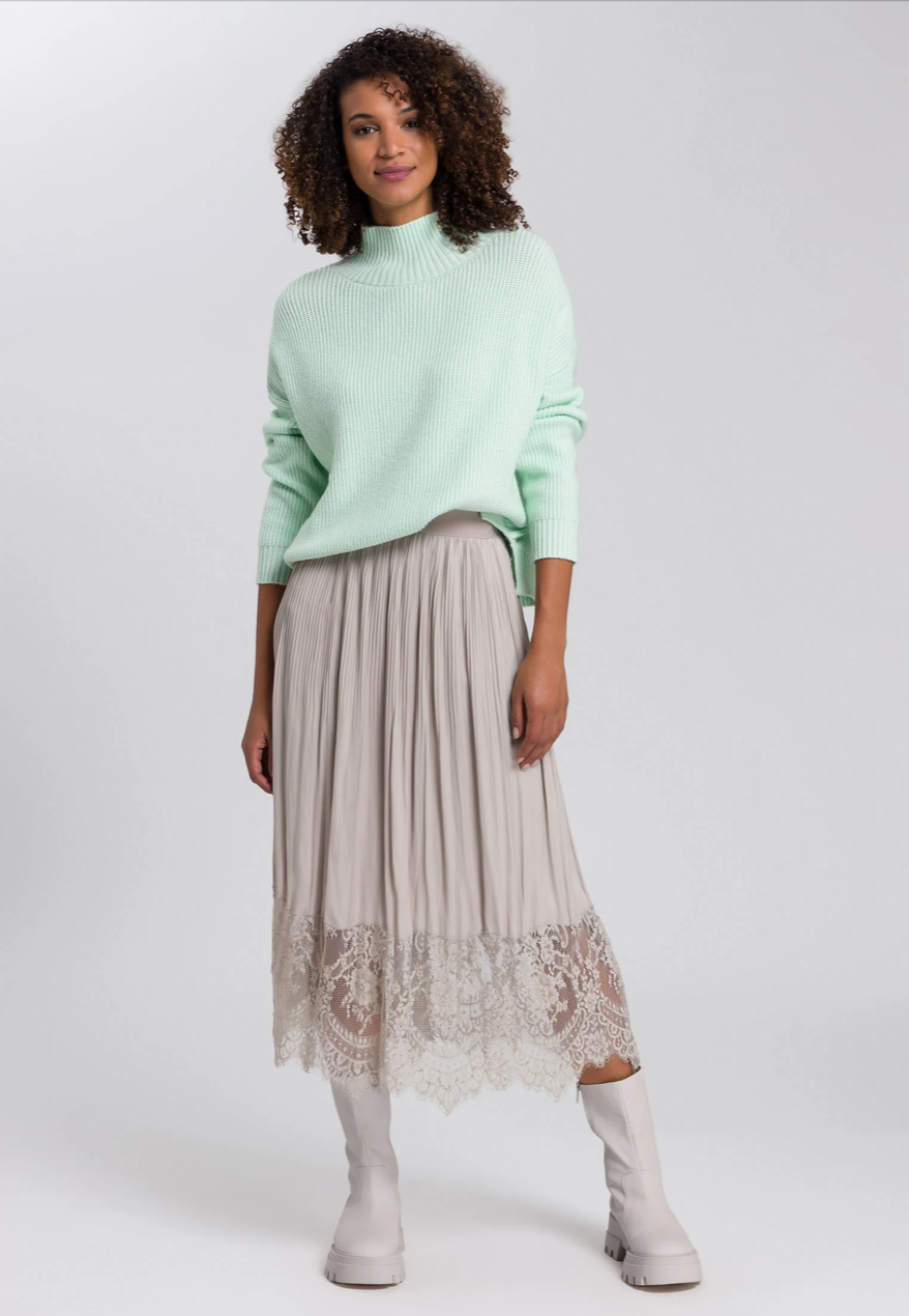 MARC AUREL PLEATED SKIRT WITH HIGH QUALITY LACE HEMLINE