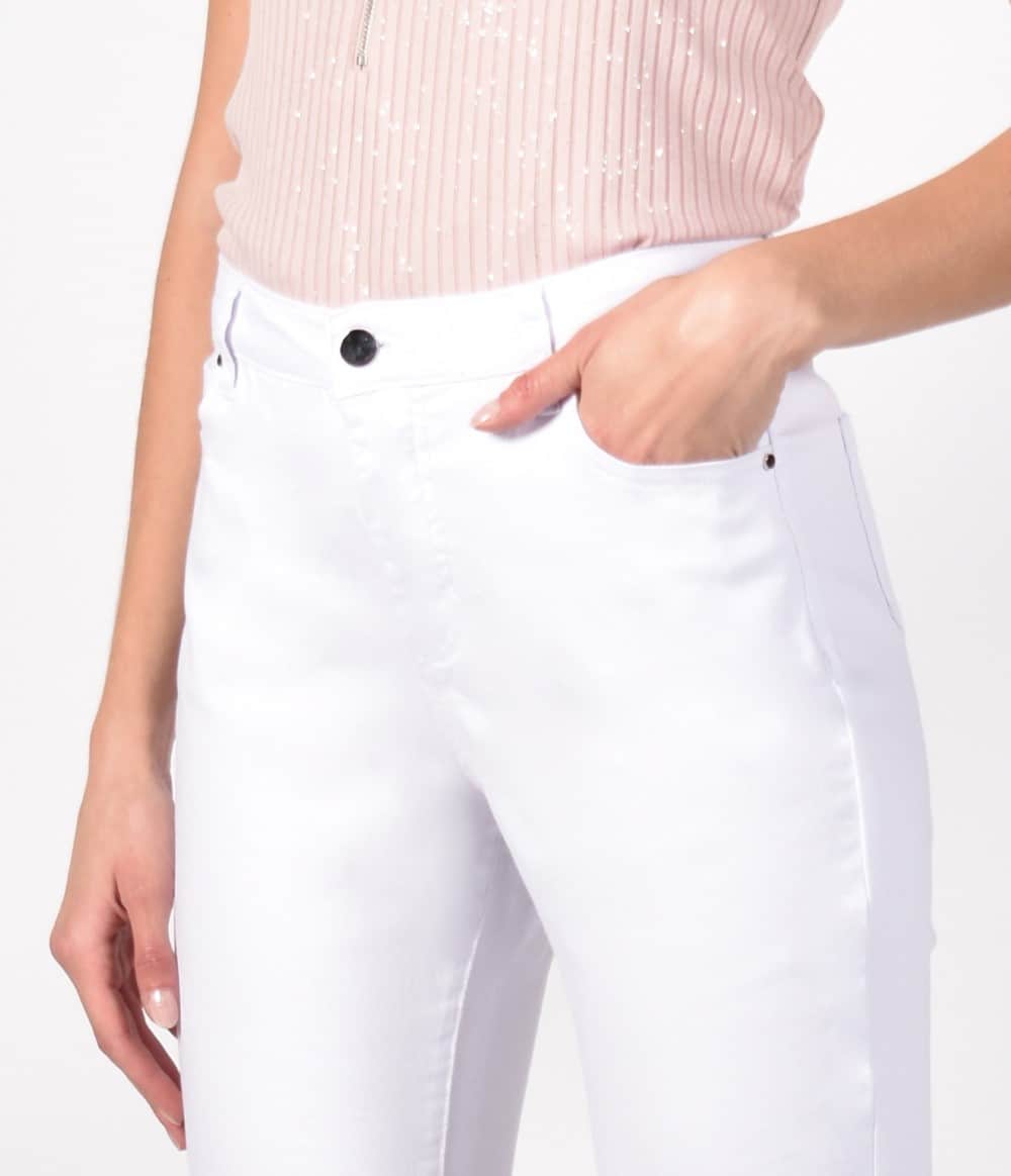 WHITE JEANS WITH CUTOUT SPARKLE DETAIL 211112U