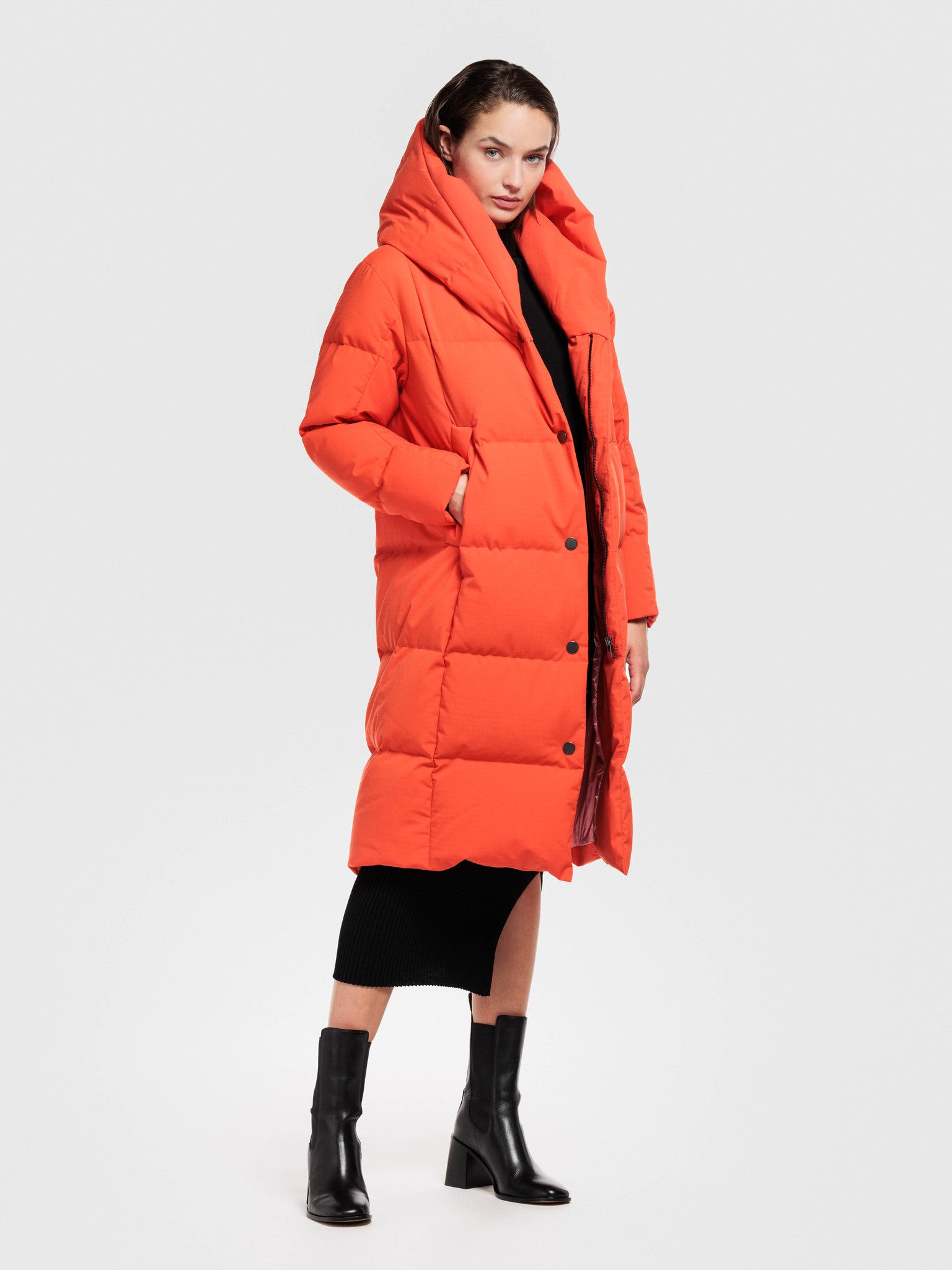 CREENSTONE LONG RIPSTONE DOWN COAT WITH COCOON HOOD IN LAVA RED